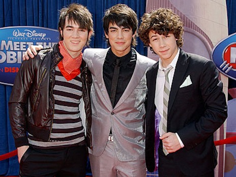 jonas-brothers_trio356