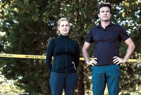 41CE4C3A00000578-4643434-Laura_with_Jason_Bateman_in_new_Netflix_series_Ozark-a-4_1498567656667